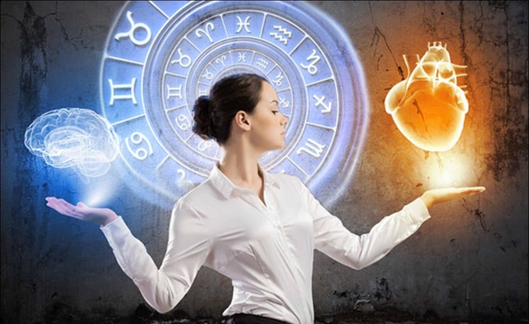 COACHING ASTROLÓGICO: Seu Caminho para a Decisão Certa Você está em dúvida sobre o próximo grande passo?